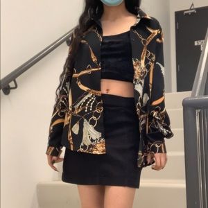 Chain print split neck black shirt